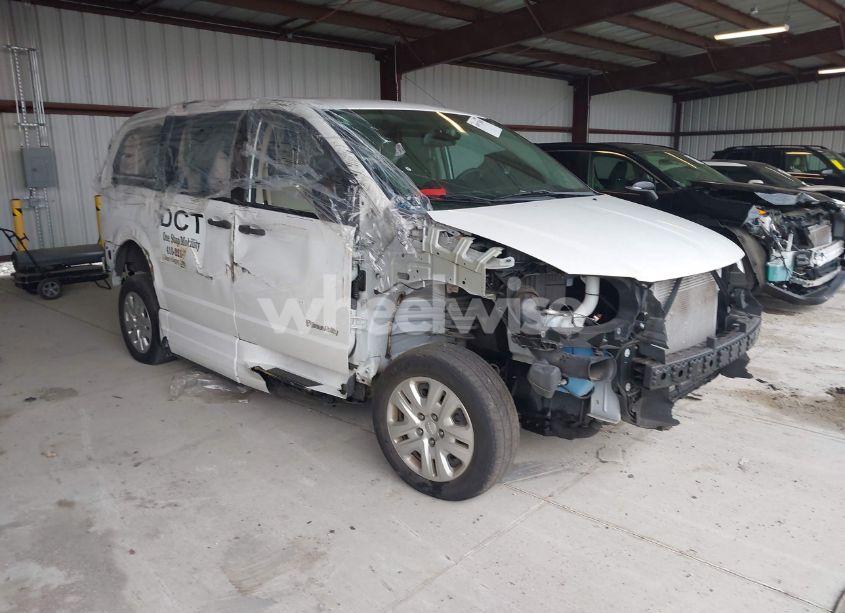 2019 Dodge Grand CARAVAN SE (VIN 2C7WDGBG8KR801899) main photo