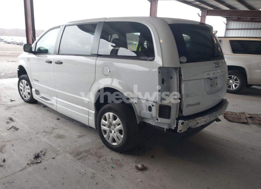 Photo 3 of 2019 Dodge Grand CARAVAN SE (VIN 2C7WDGBG8KR801899)