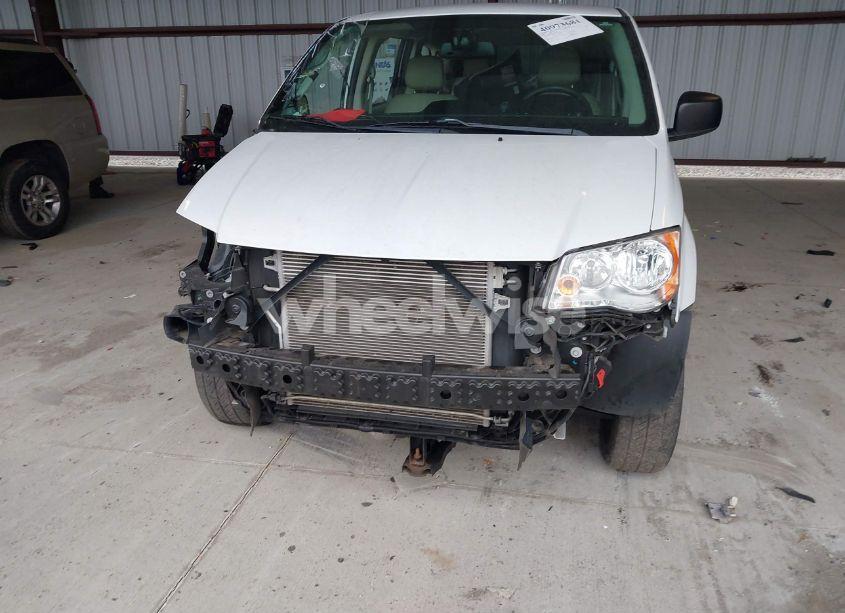 Photo 6 of 2019 Dodge Grand CARAVAN SE (VIN 2C7WDGBG8KR801899)