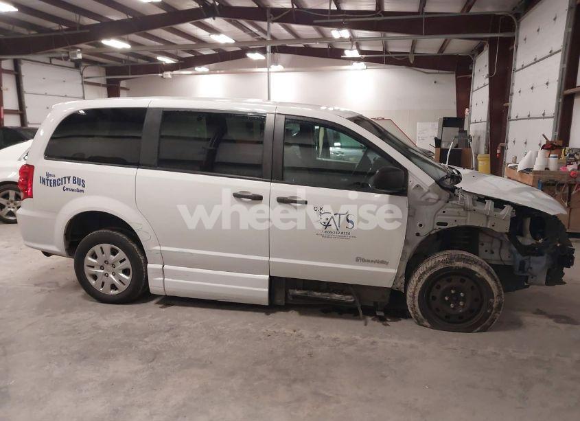 Photo 13 of 2019 Dodge Grand CARAVAN SE (VIN 2C7WDGBG8KR808187)