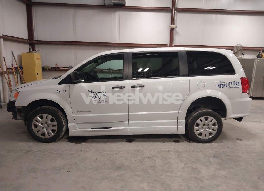 Photo 14 of 2019 Dodge Grand CARAVAN SE (VIN 2C7WDGBG8KR808187)