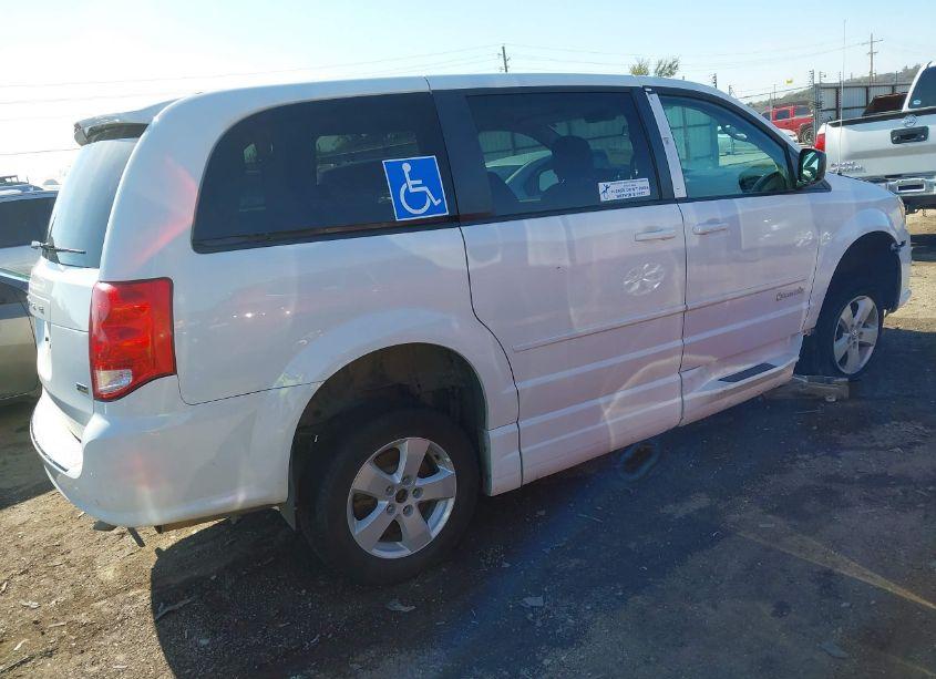 Photo 4 of 2017 Dodge Grand CARAVAN SE (VIN 2C7WDGBG9HR756223)