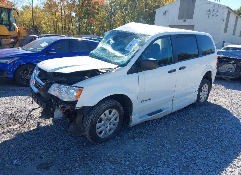 Photo 2 of 2019 Dodge Grand CARAVAN SE (VIN 2C7WDGBG9KR801958)