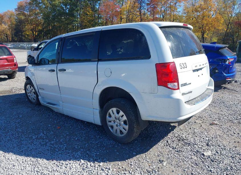 Photo 3 of 2019 Dodge Grand CARAVAN SE (VIN 2C7WDGBG9KR801958)