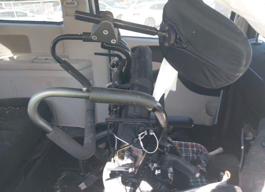 Photo 8 of 2019 Dodge Grand CARAVAN SE (VIN 2C7WDGBG9KR801958)