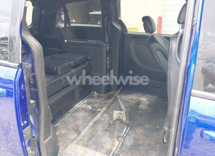 Photo 8 of 2019 Dodge Grand CARAVAN SXT (VIN 2C7WDGCGXKR779905)