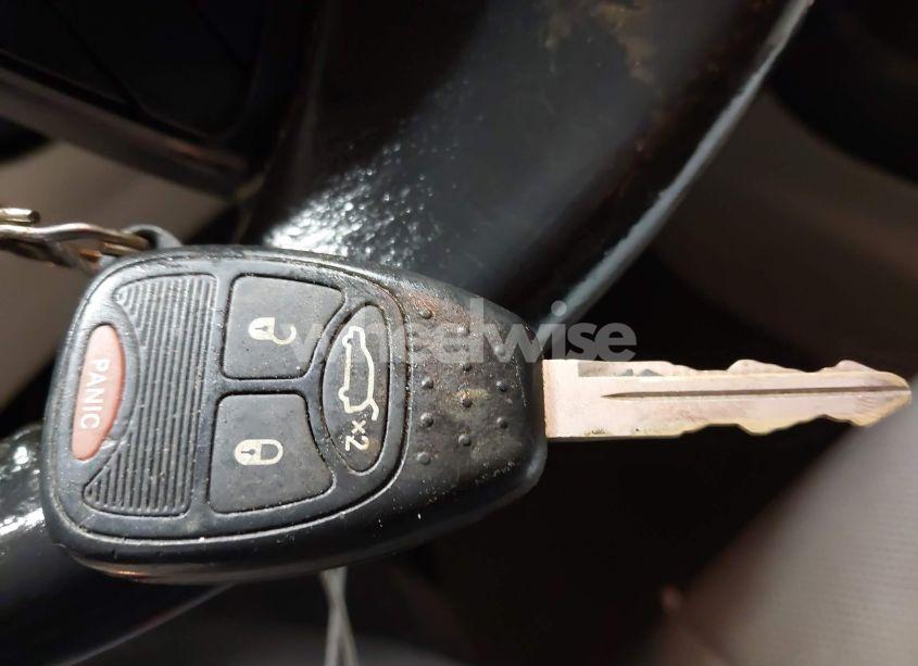 Photo 11 of 2005 Chrysler Pacifica N/A (VIN 2C8GF484X5R524828)