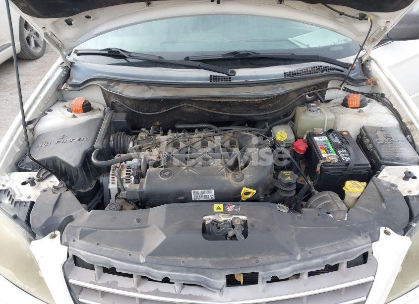 Photo 10 of 2005 Chrysler Pacifica TOURING (VIN 2C8GF68465R653743)