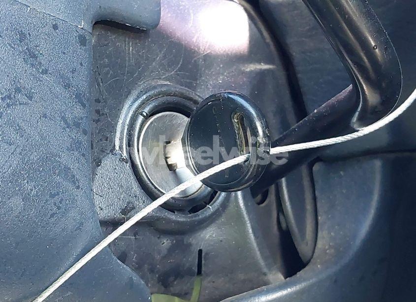 Photo 11 of 2001 Chrysler Town & COUNTRY LX (VIN 2C8GP44301R304800)