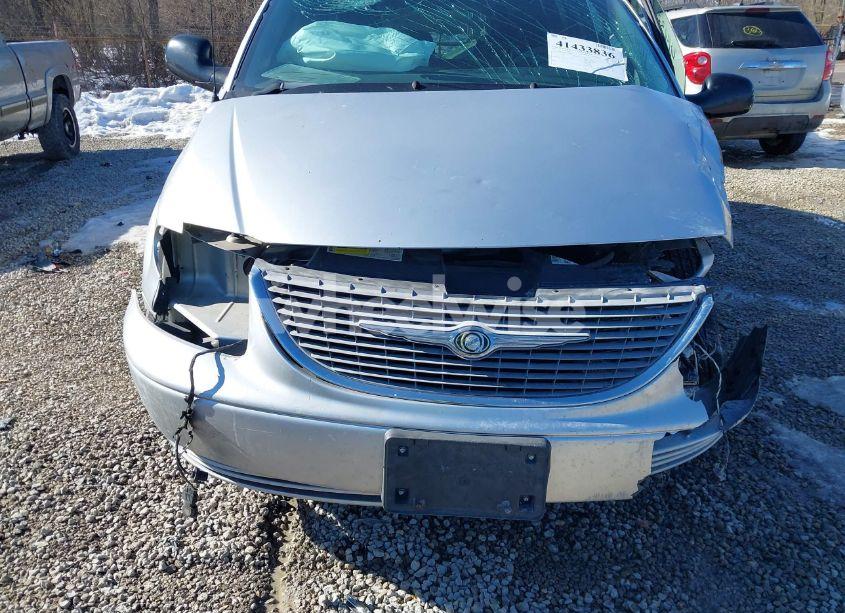 Photo 13 of 2001 Chrysler Town & COUNTRY LX (VIN 2C8GP44301R304800)