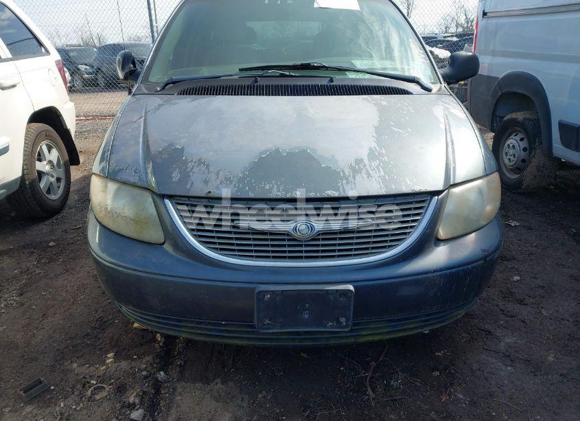 Photo 12 of 2001 Chrysler Town & COUNTRY LX (VIN 2C8GP44391R336922)