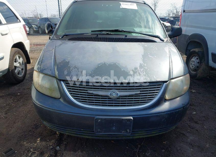 Photo 14 of 2001 Chrysler Town & COUNTRY LX (VIN 2C8GP44391R336922)