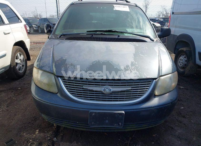 Photo 15 of 2001 Chrysler Town & COUNTRY LX (VIN 2C8GP44391R336922)