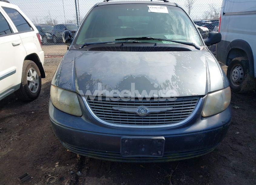 Photo 17 of 2001 Chrysler Town & COUNTRY LX (VIN 2C8GP44391R336922)