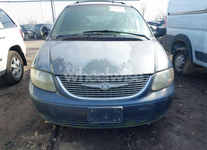 Photo 6 of 2001 Chrysler Town & COUNTRY LX (VIN 2C8GP44391R336922)