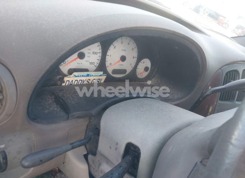 Photo 7 of 2001 Chrysler Town & COUNTRY LX (VIN 2C8GP44G11R116094)