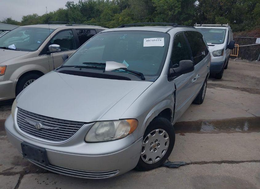Photo 2 of 2001 Chrysler Town & COUNTRY LX (VIN 2C8GP44G51R159840)