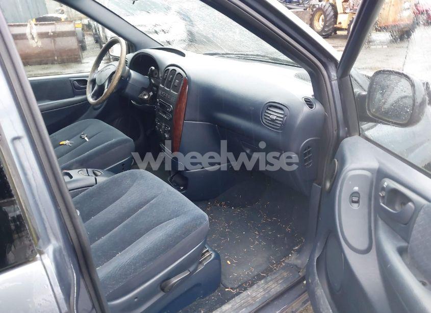 Photo 5 of 2001 Chrysler Town & COUNTRY LX (VIN 2C8GP44G91R188967)