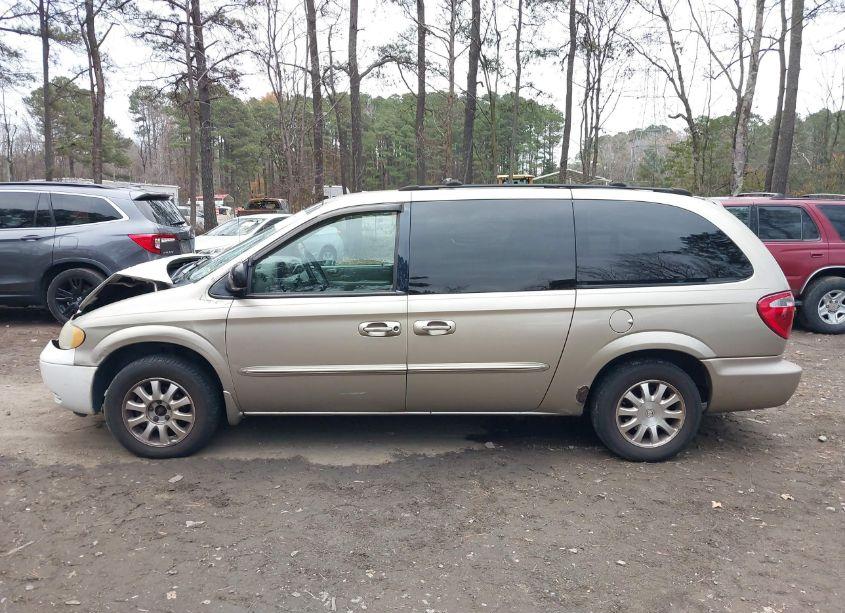 Photo 14 of 2003 Chrysler Town & COUNTRY LX (VIN 2C8GP44L33R362788)