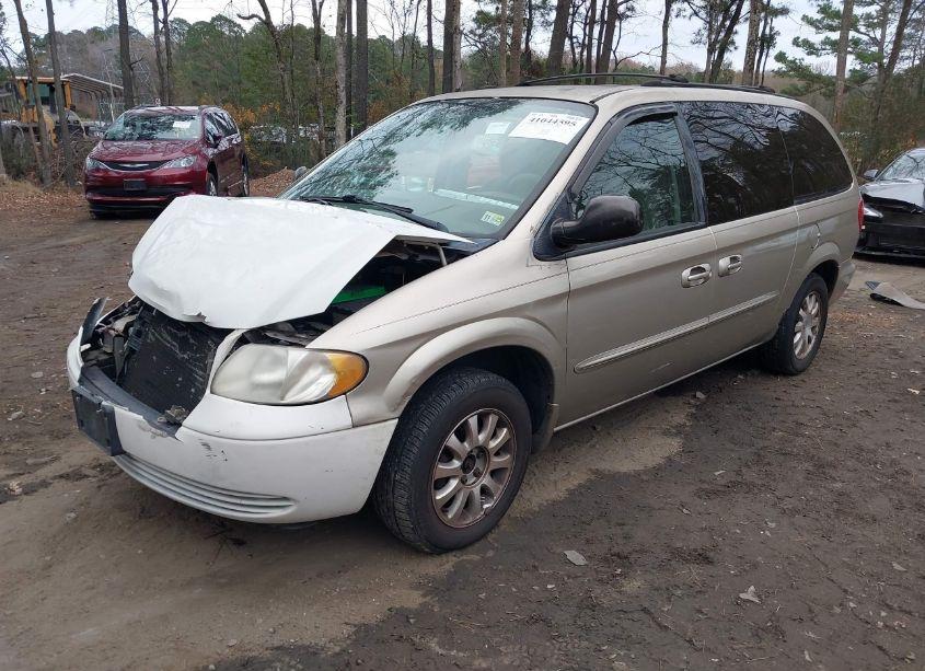 Photo 2 of 2003 Chrysler Town & COUNTRY LX (VIN 2C8GP44L33R362788)