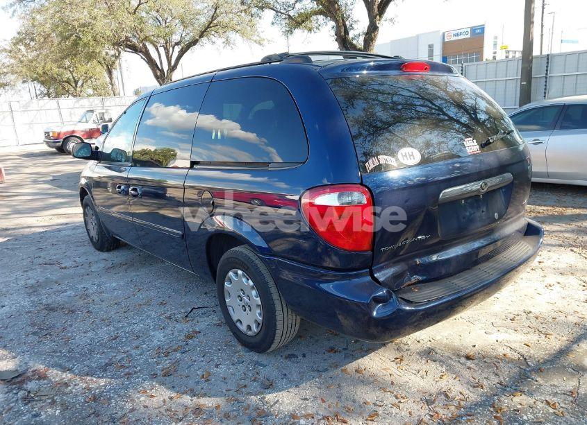 Photo 3 of 2004 Chrysler Town & COUNTRY LX (VIN 2C8GP44R14R510023)