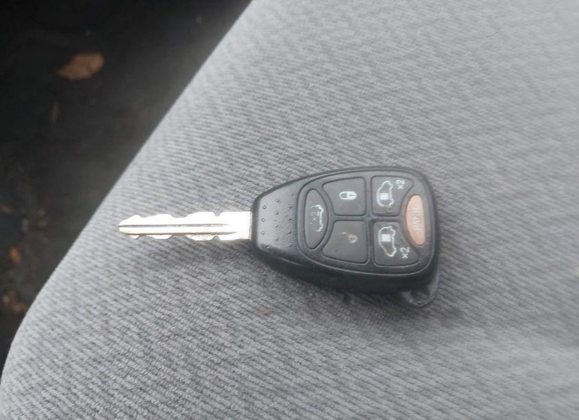 Photo 11 of 2005 Chrysler Town & COUNTRY LX (VIN 2C8GP44R85R179104)