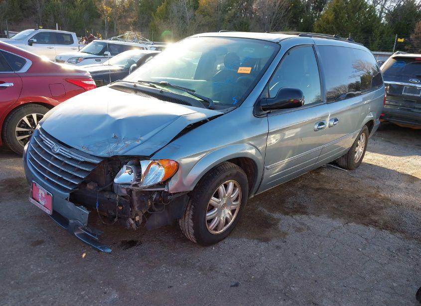 Photo 2 of 2005 Chrysler Town & COUNTRY TOURING (VIN 2C8GP54L25R131969)
