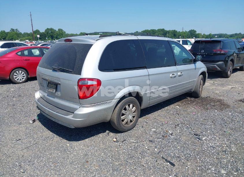 Photo 4 of 2005 Chrysler Town & COUNTRY TOURING (VIN 2C8GP54L25R501589)