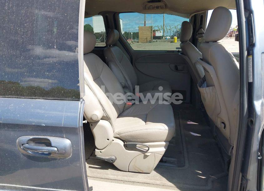 Photo 8 of 2001 Chrysler Town & COUNTRY LXI (VIN 2C8GP54L31R312900)