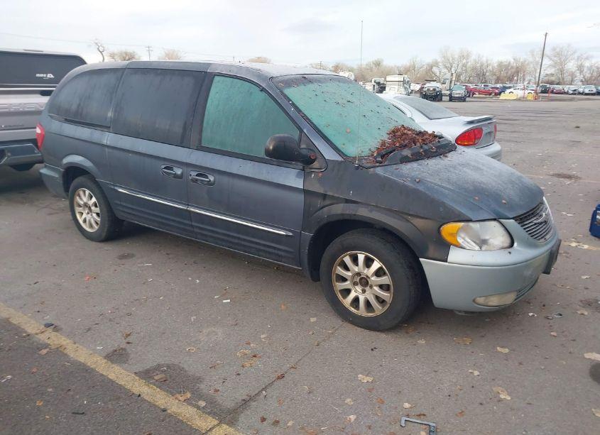 2002 Chrysler Town & COUNTRY LXI (VIN 2C8GP54L32R559383) main photo