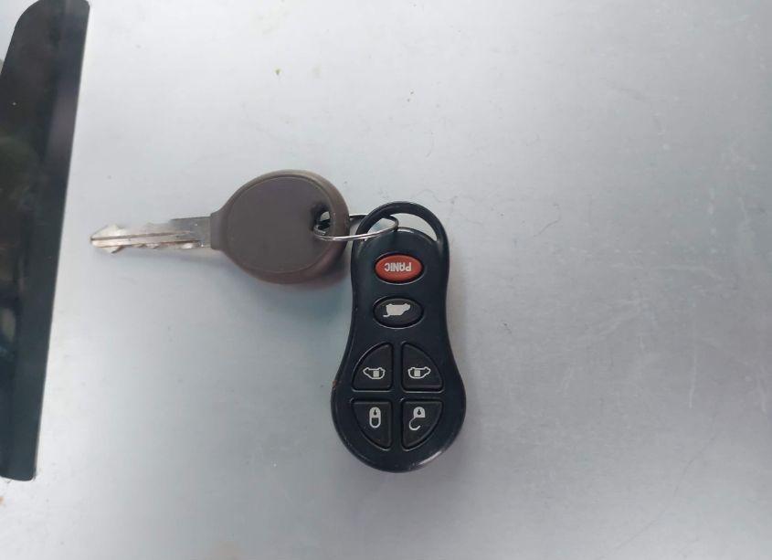 Photo 11 of 2002 Chrysler Town & COUNTRY LXI (VIN 2C8GP54L32R559383)