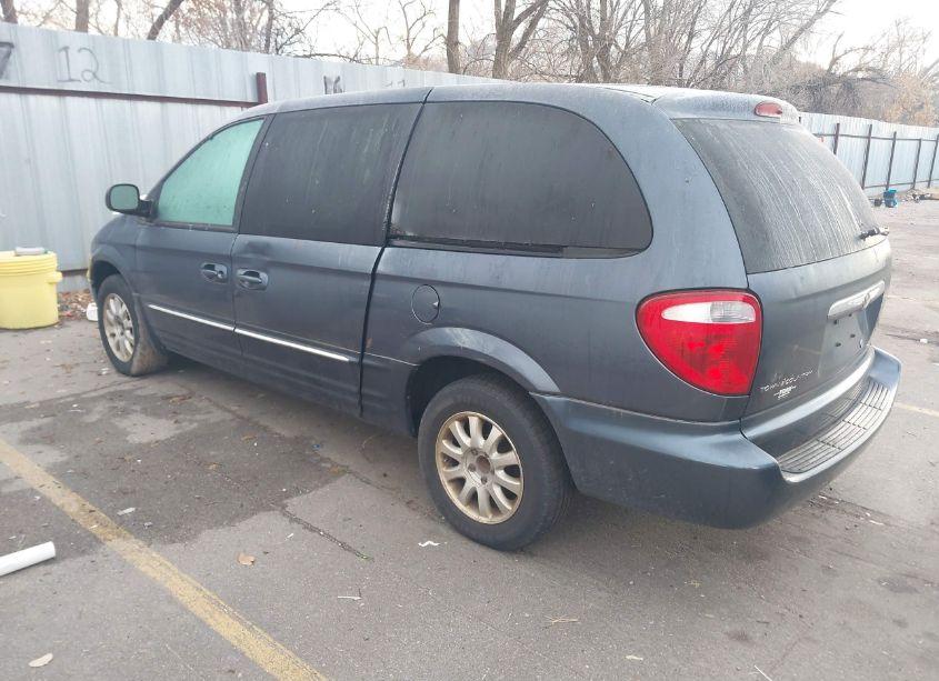 Photo 3 of 2002 Chrysler Town & COUNTRY LXI (VIN 2C8GP54L32R559383)