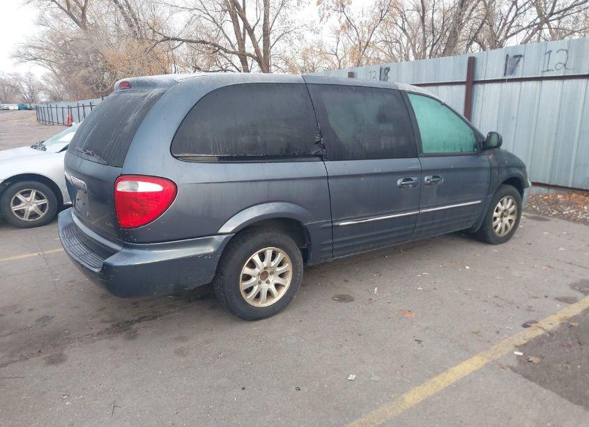 Photo 4 of 2002 Chrysler Town & COUNTRY LXI (VIN 2C8GP54L32R559383)