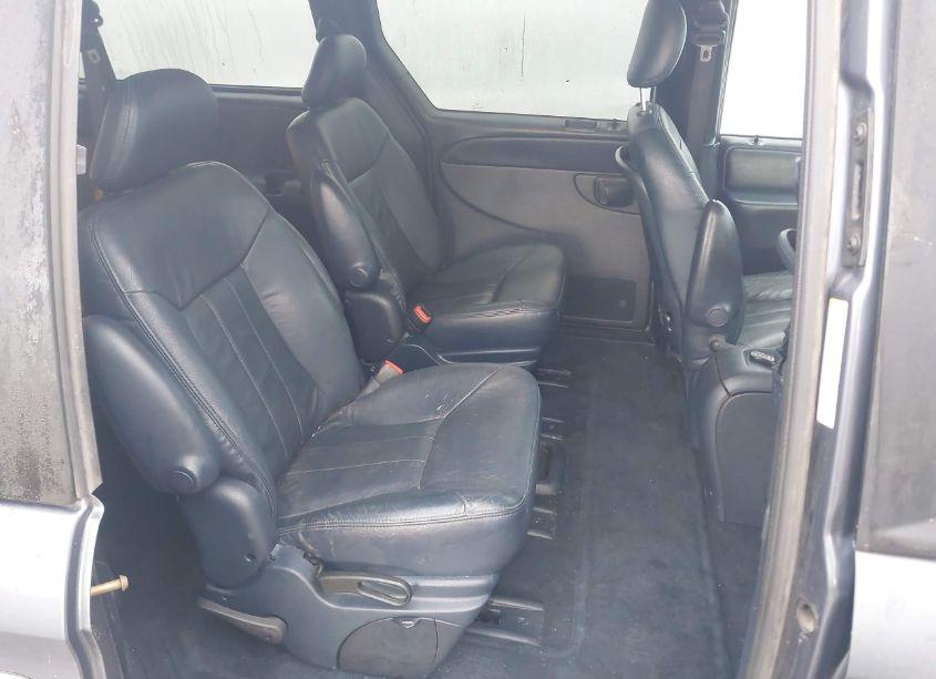 Photo 8 of 2002 Chrysler Town & COUNTRY LXI (VIN 2C8GP54L32R559383)