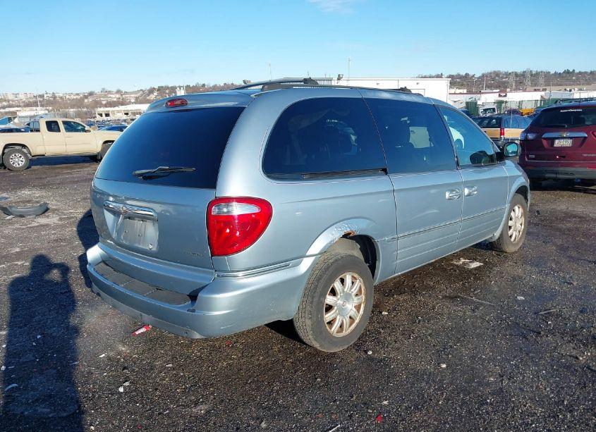 Photo 4 of 2005 Chrysler Town & COUNTRY TOURING (VIN 2C8GP54L45R417533)