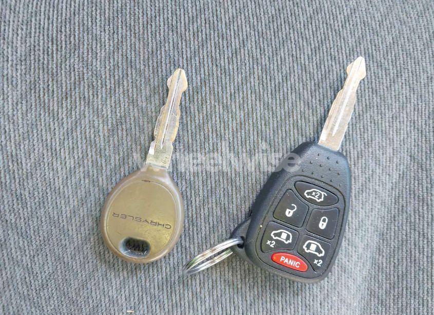 Photo 11 of 2005 Chrysler Town & COUNTRY TOURING (VIN 2C8GP54L65R122305)