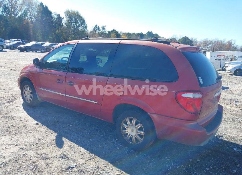 Photo 3 of 2005 Chrysler Town & COUNTRY TOURING (VIN 2C8GP54L65R122305)