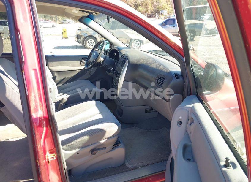 Photo 5 of 2005 Chrysler Town & COUNTRY TOURING (VIN 2C8GP54L65R122305)