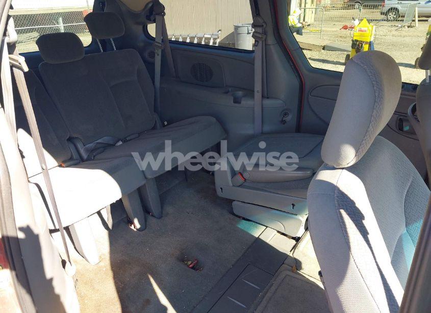 Photo 8 of 2005 Chrysler Town & COUNTRY TOURING (VIN 2C8GP54L65R122305)