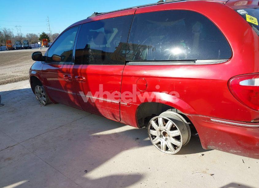 Photo 12 of 2005 Chrysler Town & COUNTRY TOURING (VIN 2C8GP54L65R233842)