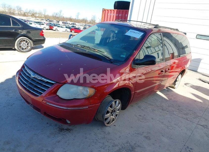 Photo 2 of 2005 Chrysler Town & COUNTRY TOURING (VIN 2C8GP54L65R233842)