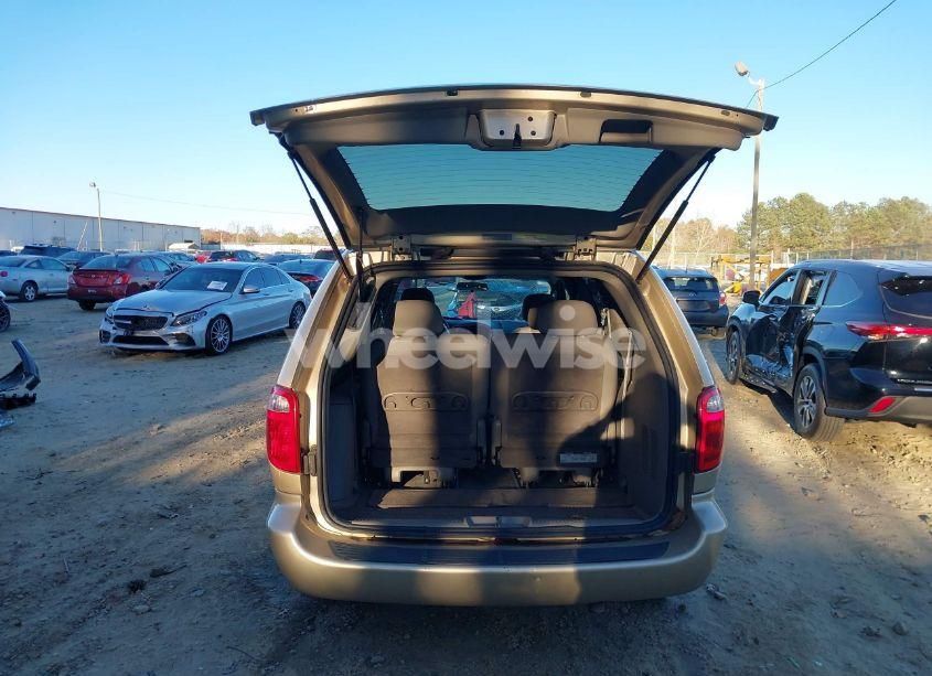 Photo 17 of 2001 Chrysler Town & COUNTRY LXI (VIN 2C8GP54L71R393383)