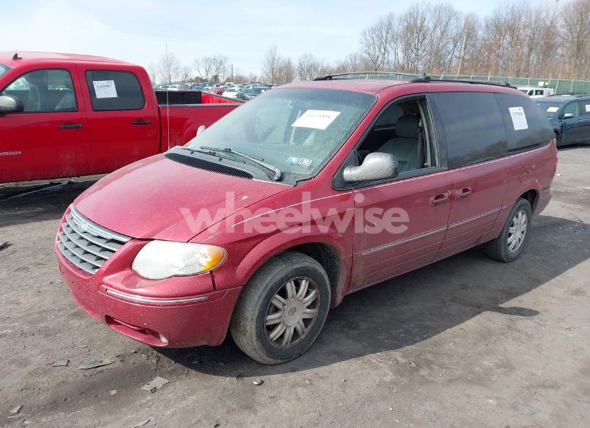 Photo 2 of 2005 Chrysler Town & COUNTRY TOURING (VIN 2C8GP54L75R472591)