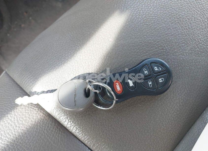 Photo 11 of 2003 Chrysler Town & COUNTRY LXI (VIN 2C8GP54L93R372831)