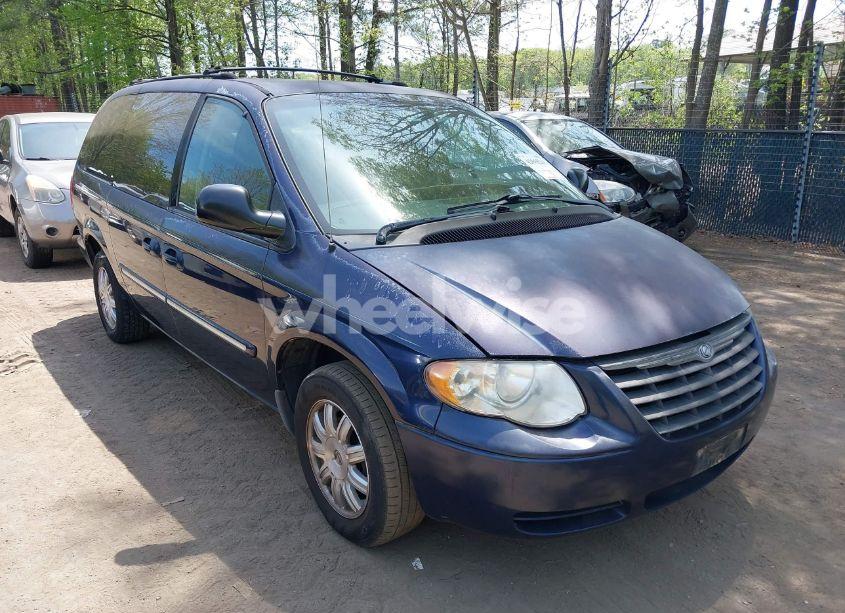 2005 Chrysler Town & COUNTRY TOURING (VIN 2C8GP54L95R181669) main photo