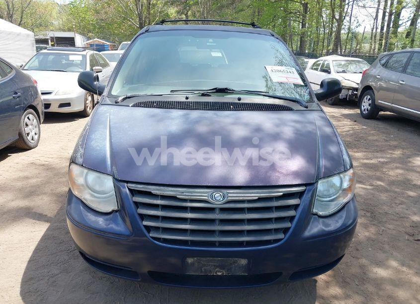 Photo 6 of 2005 Chrysler Town & COUNTRY TOURING (VIN 2C8GP54L95R181669)