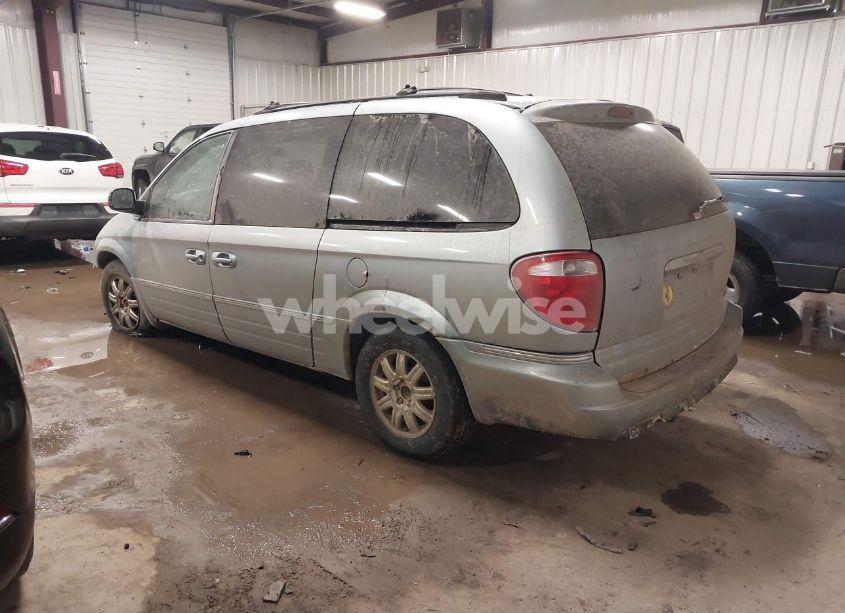 Photo 3 of 2005 Chrysler Town & COUNTRY TOURING (VIN 2C8GP54L95R372217)