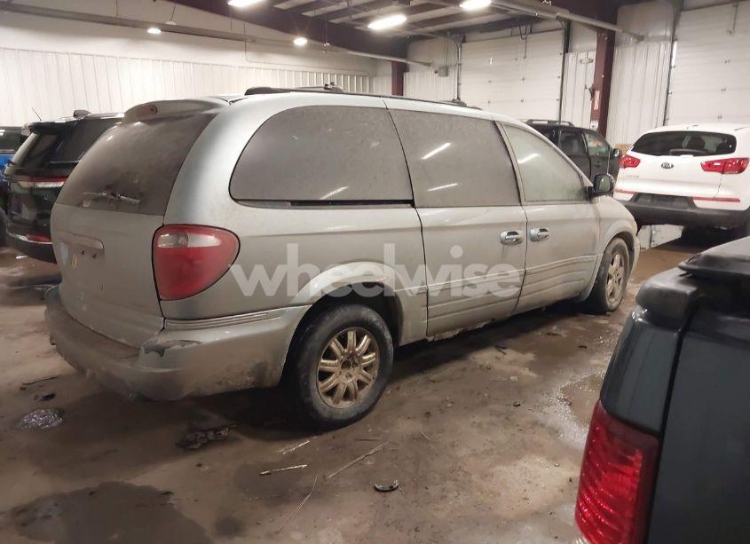 Photo 4 of 2005 Chrysler Town & COUNTRY TOURING (VIN 2C8GP54L95R372217)