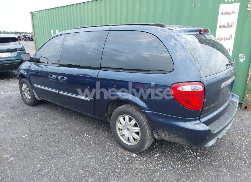 Photo 3 of 2005 Chrysler Town & COUNTRY TOURING (VIN 2C8GP54L95R390667)