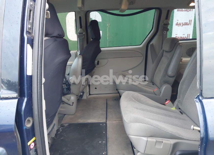 Photo 8 of 2005 Chrysler Town & COUNTRY TOURING (VIN 2C8GP54L95R390667)